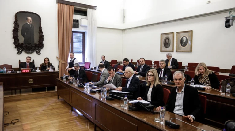 Novartis: Θύελλα με την εξαφάνιση «Σαράφη» - Τα επόμενα βήματα