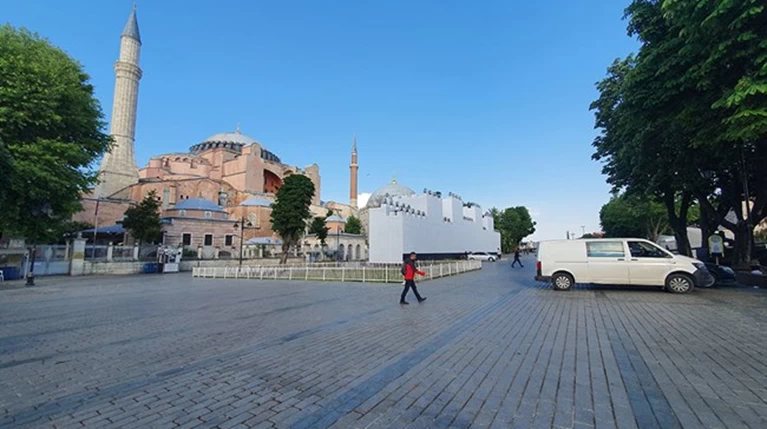 https://files.thetoc.gr/Content/ImagesDatabase/p/767x429/crop/both/2c/2c18f9ed6aba4cdb9604f6017b3212f0.jpg?quality=90&404=default&v=2 https://files.thetoc.gr/Content/ImagesDatabase/p/767x429/crop/both/2c/2c18f9ed6aba4cdb9604f6017b3212f0.jpg?quality=90&404=default&v=2