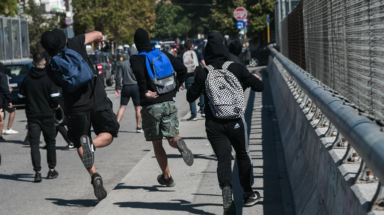 Επεισόδια Μαθητές