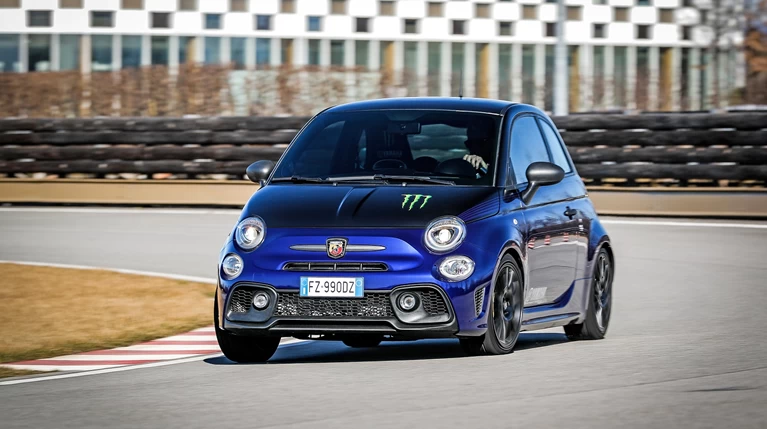 Abarth 595 Monster Energy Yamaha