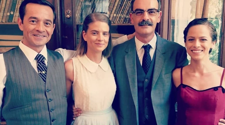 αγριες μέλισσςες