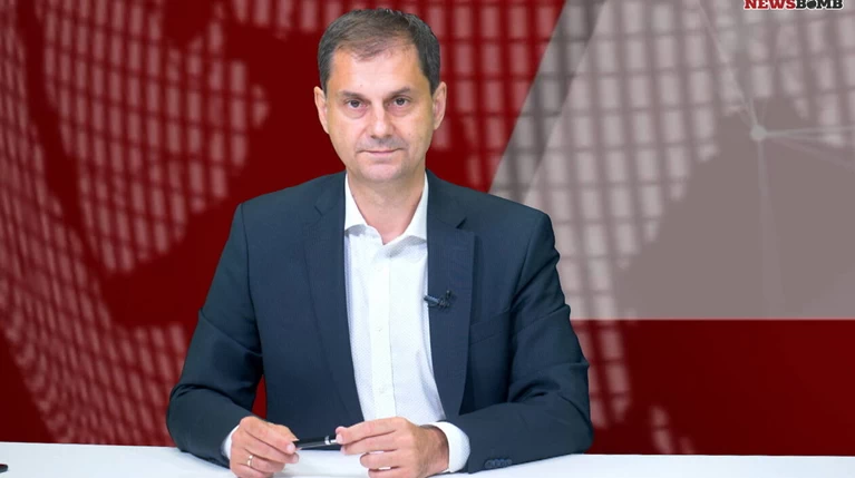Θεοχάρης