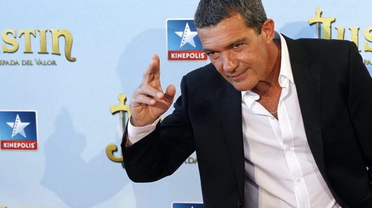 Αντόνιο Μπαντέρας: Χωρίς ρετούς, με μαγιό, στα 53 του!