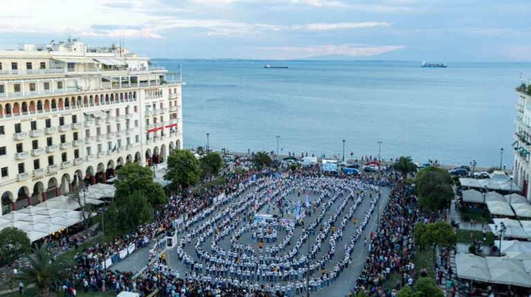 Οι Θεσσαλονικείς χόρεψαν σάλσα και έσπασαν το ρεκόρ Γκίνες