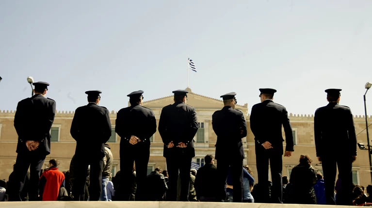 Την επόμενη εβδομάδα οι αποφάσεις της κυβέρνησης για την αποκατάσταση των ενστόλων κ.α
