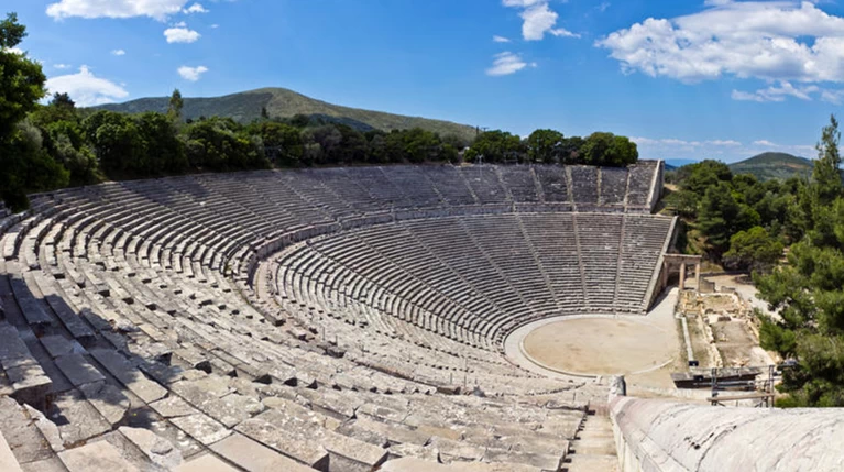 Στις παραστάσεις της Επιδαύρου με τα ΚΤΕΛ Αργολίδας
