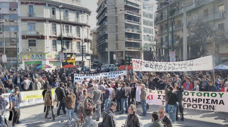 Εφθασαν στην Αθήνα οι αγρότες - Σε εξέλιξη η συγκέντρωση