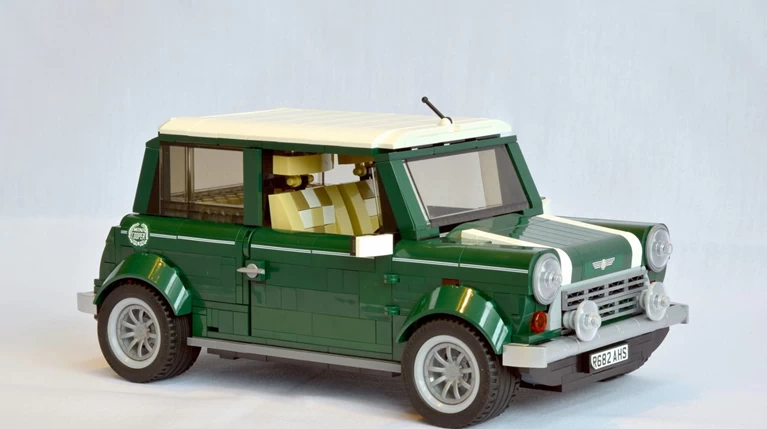 Τα LEGO υποκλίνονται στο διαχρονικό MINI