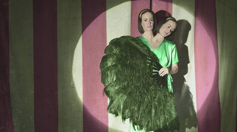 American Horror Story: Ολα τα «τέρατα» του Freak Show