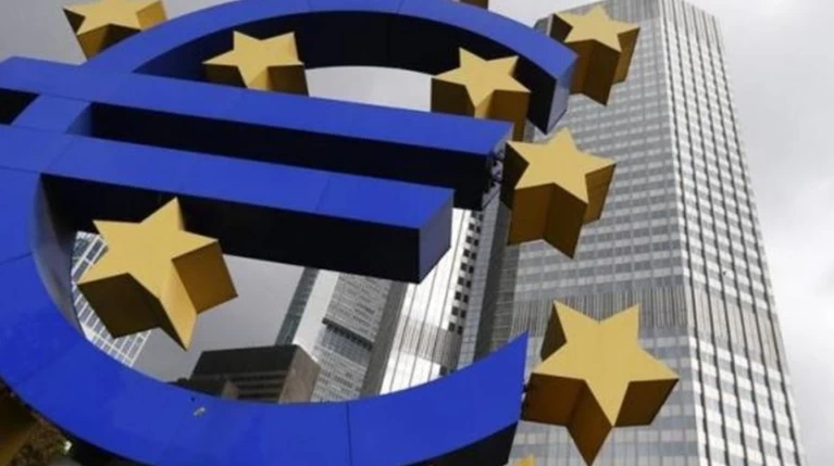 Δηλώσεις Ολάντ, Μέρκελ και Λαγκάρντ για την επικείμενη απόφαση της ΕΚΤ