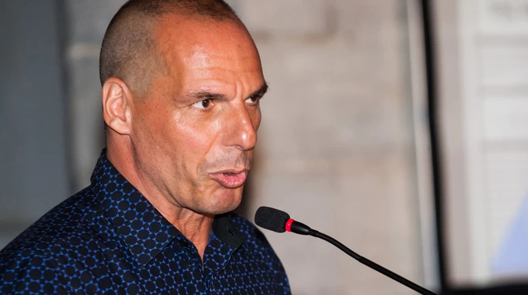 Βαρουφάκης στο BBC: Γιατί το χρέος δεν είναι βιώσιμο