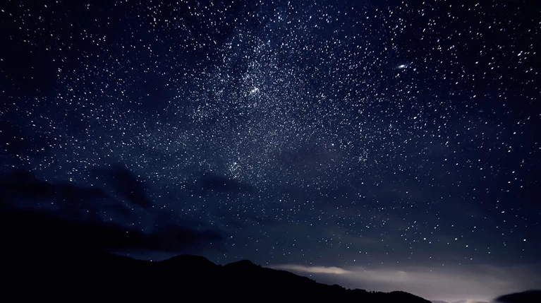 Δείτε πότε άναψαν για πρώτη φορά τα άστρα στον ουρανό | New Life Ειδήσεις