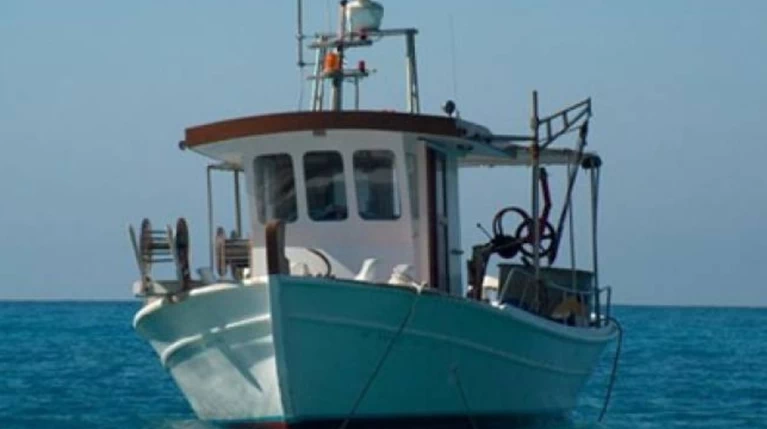 Μυστήριο με τη βύθιση αλιευτικού στην Ερμιόνη με τρεις νεκρούς