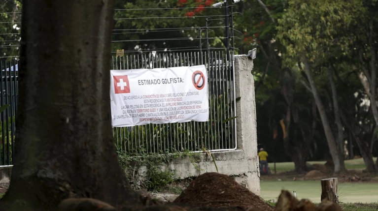 Ελβετία - Βενεζουέλα: Διπλωματικό επεισόδιο για τα μπαλάκια του γκολφ
