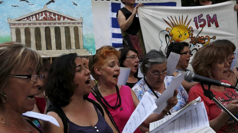 Ισπανία: Μεγάλη συγκέντρωση αλληλεγγύης για την Ελλάδα