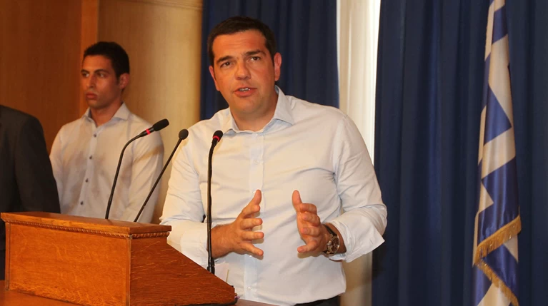 Τσίπρας: Στόχος η φορολογία για τους κατ' επάγγελμα αγρότες στο 13%