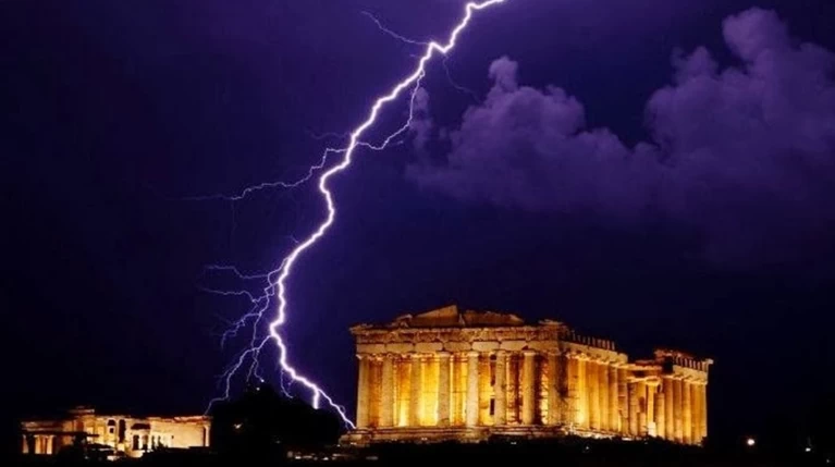 USA Today: Ελλάδα, η 2η πιο πιθανή χώρα για χρεοκοπία