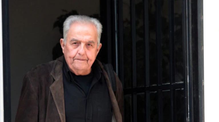 Φλαμπουράρης: Αδικία να πέσουμε από τους βουλευτές μας