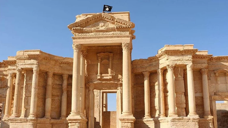 Φρίκη στην Παλμύρα: Η ISIS αποκεφάλισε αρχαιολόγο