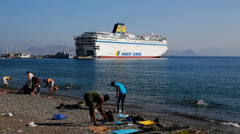 Αναχώρησε το πλοίο από την Κω με 1.700 πρόσφυγες