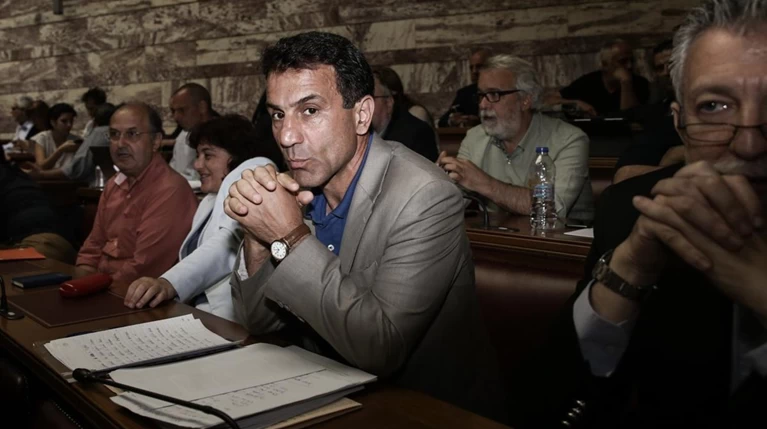 Λαπαβίτσας: Ο Τσίπρας έγινε μνημονιακός πρωθυπουργός