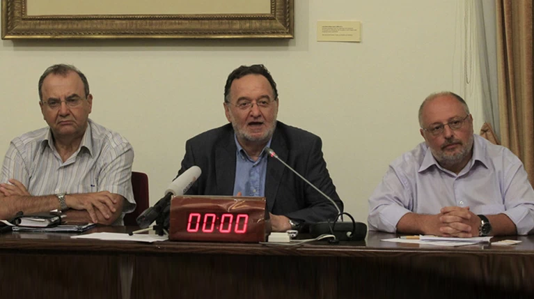 Δεν γίνεται να τιμωρείται η συνέπεια και να επιβραβεύεται η κωλοτούμπα