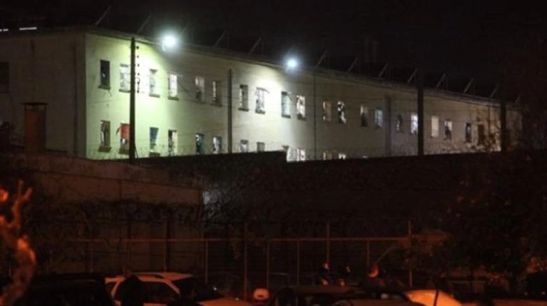 Οι Πυρήνες της Φωτιάς ξαναχτυπούν με απειλές κατά πολιτικών και αστυνομικών