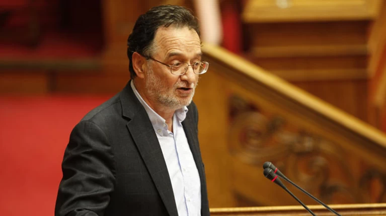 Συνάντηση Λαφαζάνη-Θεοδωράκη απόψε στη Βουλή