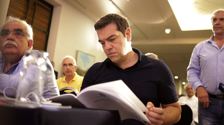 Με πολλαπλά «κατάγματα» στην αφετηρία των εκλογών