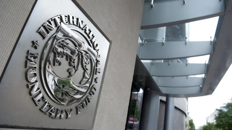 Γερμανικά ΜΜΕ: Κούρεμα του χρέους κατά €100 εκατ. ζητά το ΔΝΤ