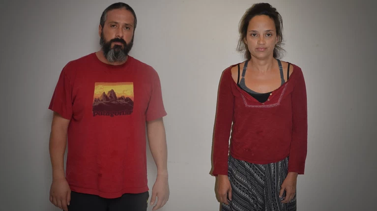 Δείτε πως ήταν ο Πετρακάκος και η συντροφός του όταν συνελλήφθησαν