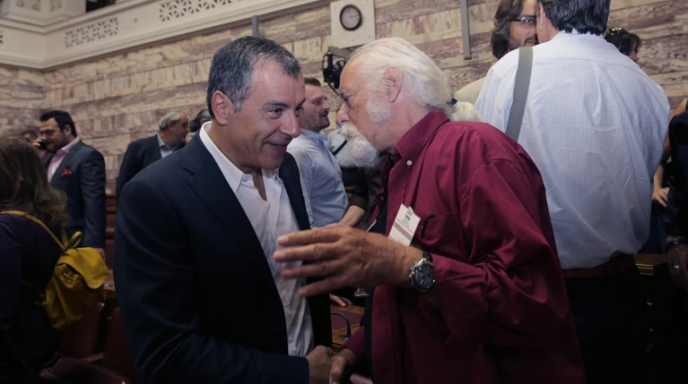 Ο Θεοδωράκης, ο γλύπτης & ο φωτογράφος των πρωθυπουργών