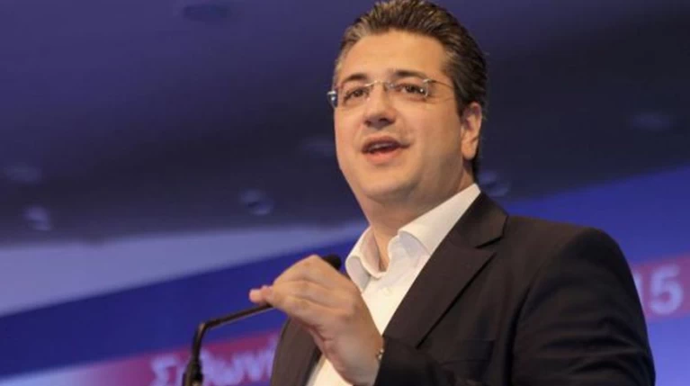 Κατέθεσε και ο Τζιτζικώστας την υποψηφιότητά του για την προεδρία της ΝΔ
