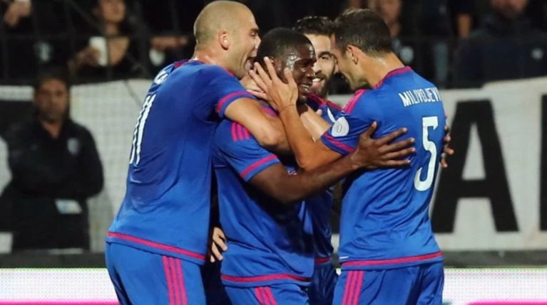 Ο Ολυμπιακός έφερε...τούμπα τον ΠΑΟΚ (2-0)