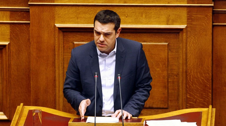 Με ομιλία Τσίπρα αρχίζει η μάχη των προγραμματικών