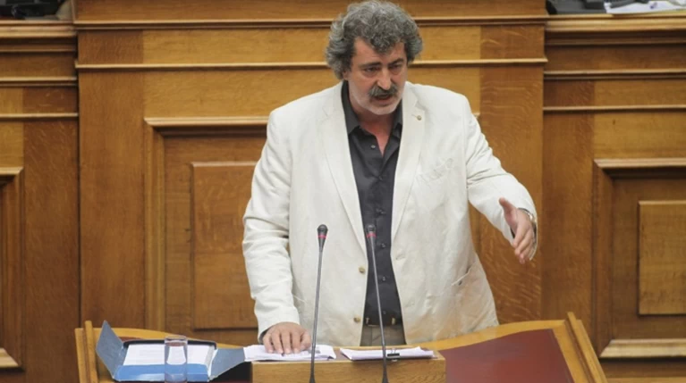 Π.Πολάκης στη Βουλή: Πληρώνουμε για σέρβις ασθενοφόρου 6.500 ευρώ
