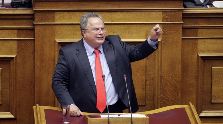 Καταγγελίες Κοτζιά για «συμφέροντα» στο Υπ.Εξωτερικών