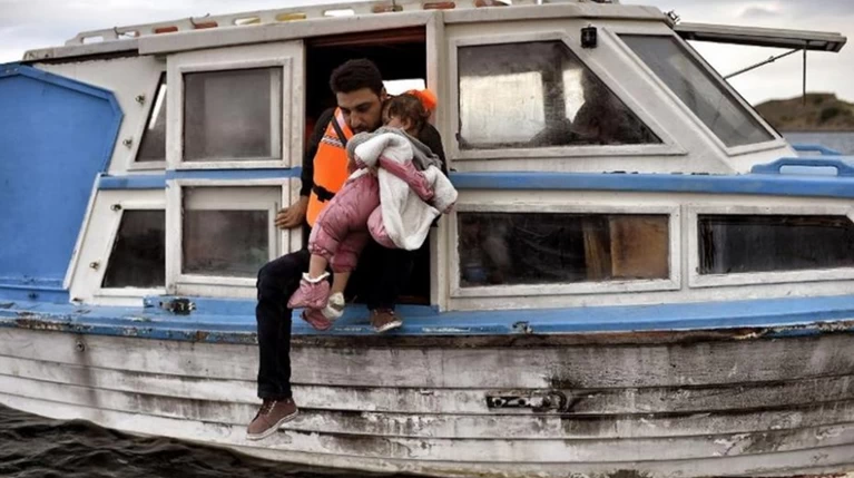 Νεκρό αγοράκι ενός έτους σε λέμβο προσφύγων στη Λέσβο
