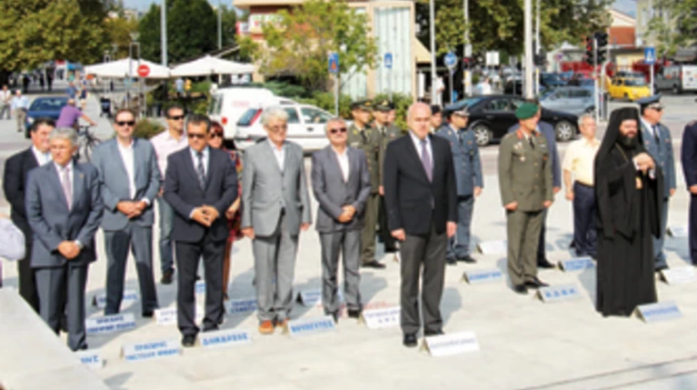 Τους στοχοποιούν οι ακραίοι της μειονότητας