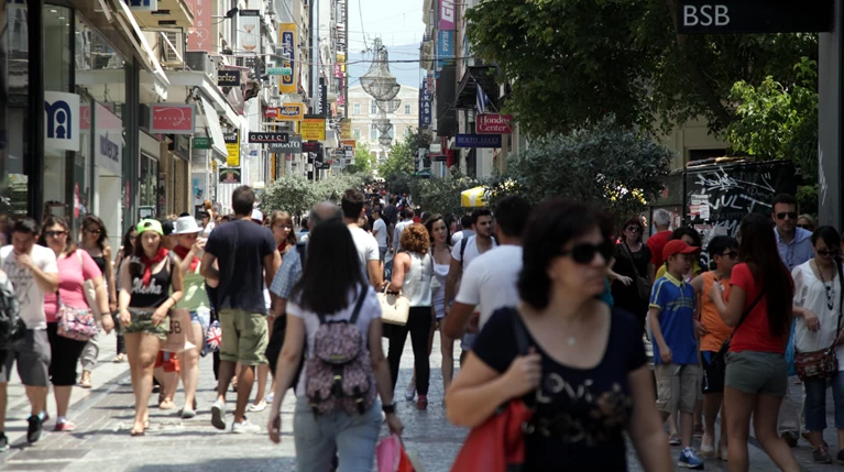 Ο θάνατος της μεσαίας τάξης ή πώς χάθηκαν 500 δισ.