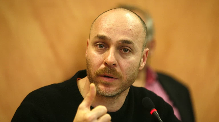 Ερώτηση Αμυρά στη Βουλή για μισθούς 7 χιλ. ευρώ σε δημόσιο οργανισμό (ΟΒΙ)