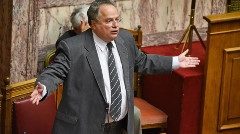 Θύελλα στη Βουλή για την επιστολή Κοτζιά για τα Σκόπια
