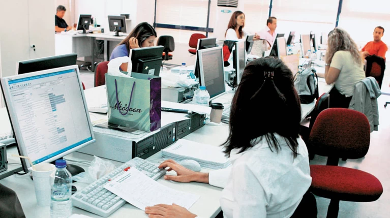 Αλλαγές στο μισθολόγιο και την αξιολόγηση στο Δημόσιο με νομοσχέδια φωτιά