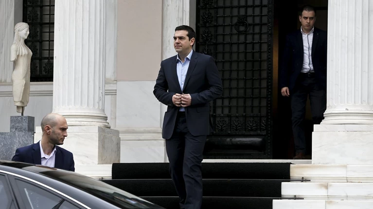 Τα 10 δύσκολα βήματα του Μαξίμου ως τον Δεκέμβριο
