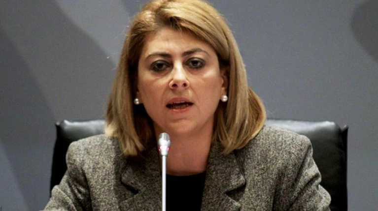 Σαββαϊδου προς Μαξίμου: Γιατί αρνούμαι να παραιτηθώ