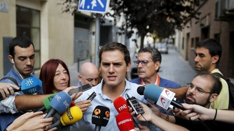 Bloomberg: Οι επενδυτές «ψηφίζουν» Cuidadanos στην Ισπανία