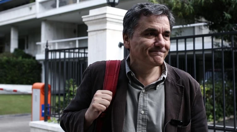 Νέος νόμος στη Βουλή με μνημονιακά μέτρα - φωτιά