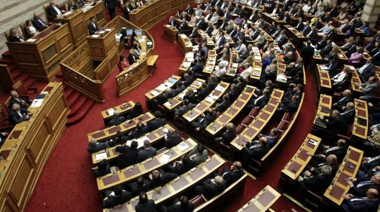 Δείτε Live από τη Βουλή τη συζήτηση για τα ιδιωτικά κανάλια
