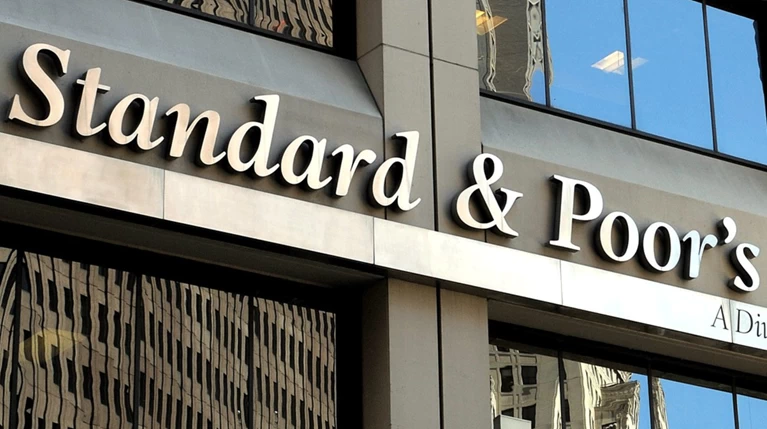 Standard and Poor's: Ανακεφαλαιοποίηση έως το τέλος του 2015, χωρίς bail-in