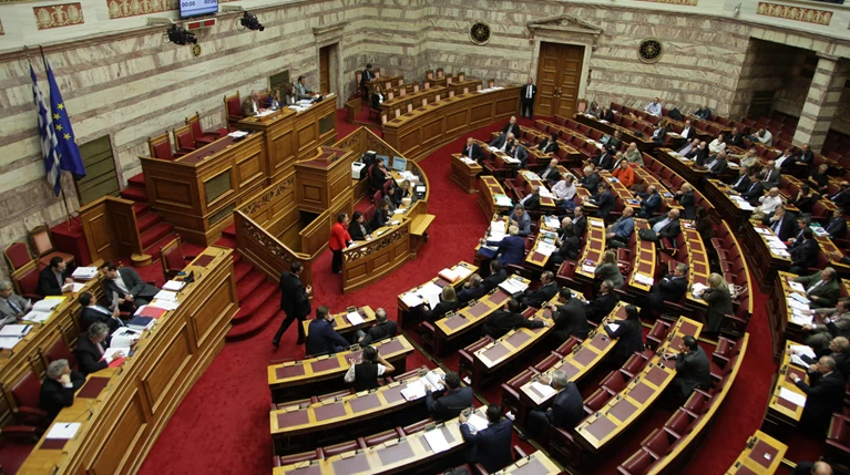 Βουλή: Το Σάββατο η ψήφιση του ν/σ για την ανακεφαλαιοποίηση